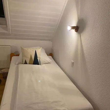 Roessle Bed & Breakfast 3*