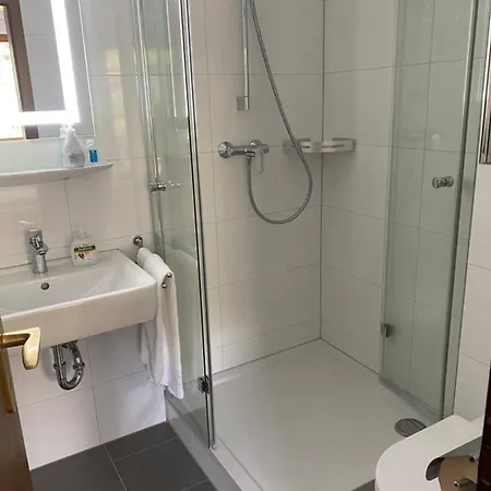 Roessle فندق مبيت وإفطار 3*