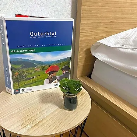 Oda ve Kahvaltı Roessle Gutach