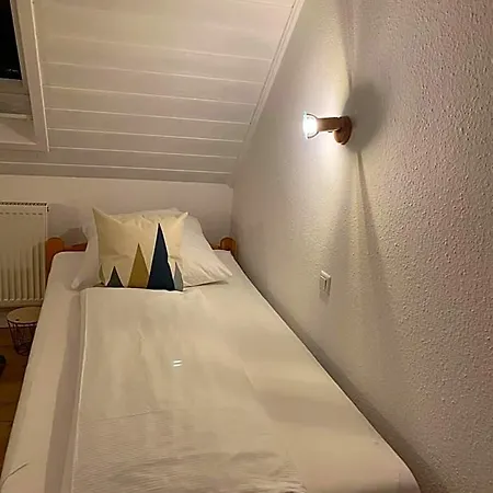 Roessle Oda ve Kahvaltı 3*